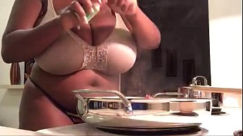 maserati xxx - cooking yuporn in my bra panties pt.2 on periscope 