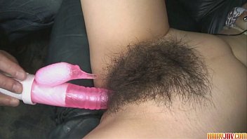 kaoru hairy pormo pussy gets filled with toys 